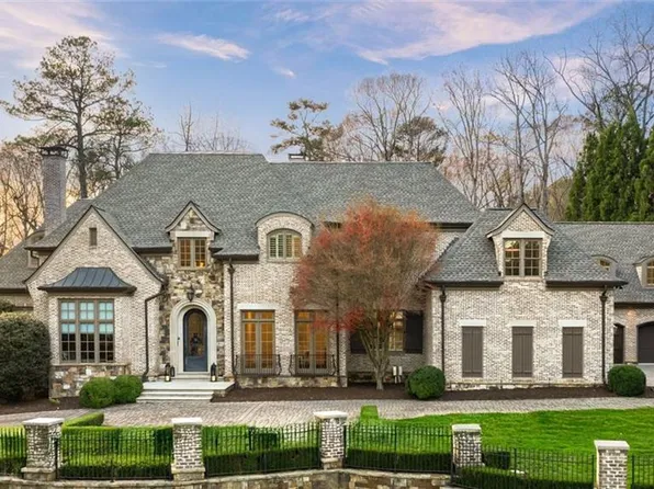 4076 Glen Devon Dr NW, Atlanta, GA 30327