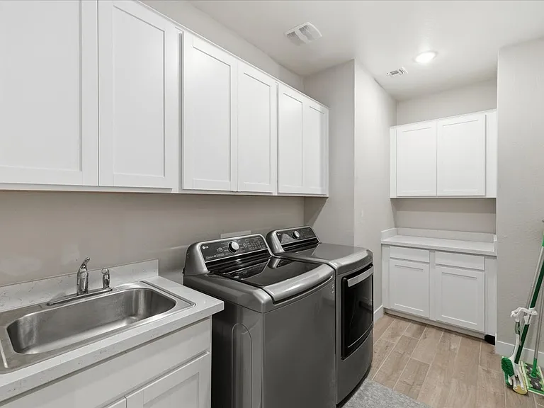 2225 N 140th Dr — Photo 34