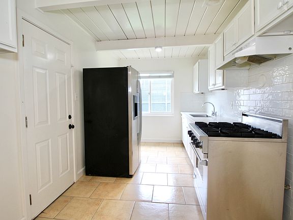 4th image of 573 Rincon Ave #B