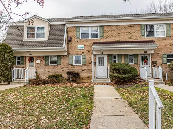 18 Windsor Ter #18, Freehold, NJ 07728