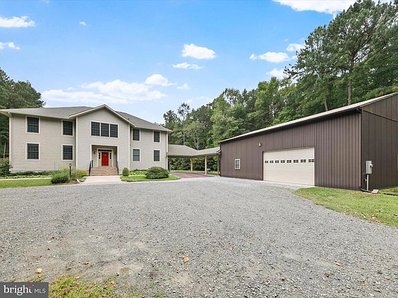 5th image of 31700 Holly Wood Ln