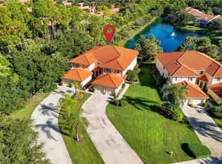 475 Robin Hood CIR #202, NAPLES, FL 34104