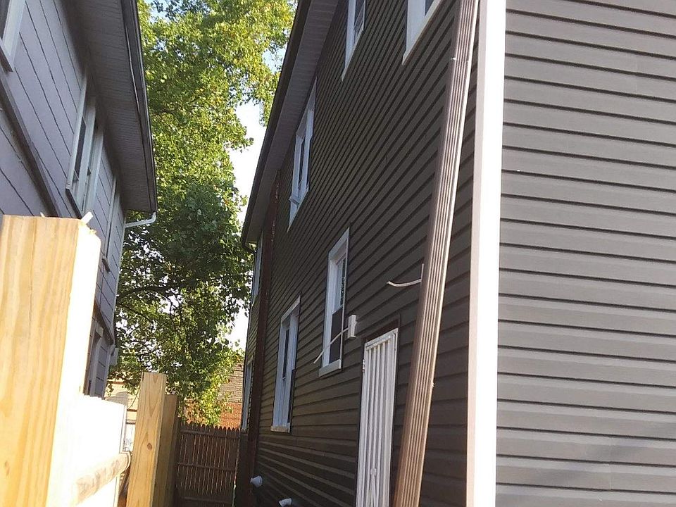 2nd image of 2551-2553 Sullivant Ave