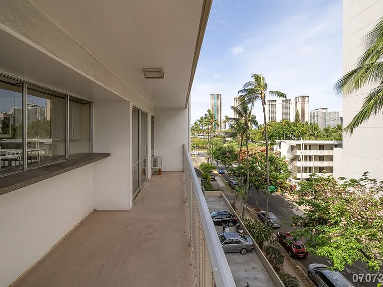 419 Keoniana St #501 — Photo 24