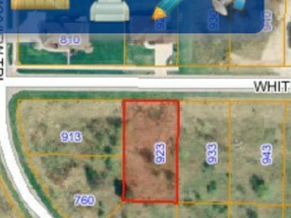 2nd image of 923 Whitetail Ct