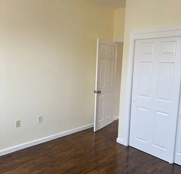42 Hawkins St — Photo 3