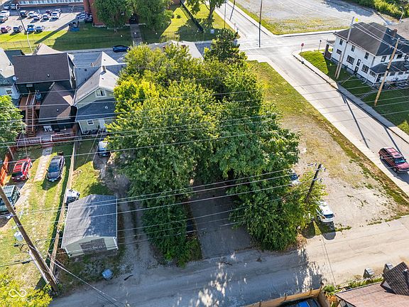 5th image of 2808 N Capitol Ave