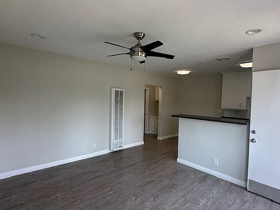 4th image of 805 Venice Blvd APT 8
