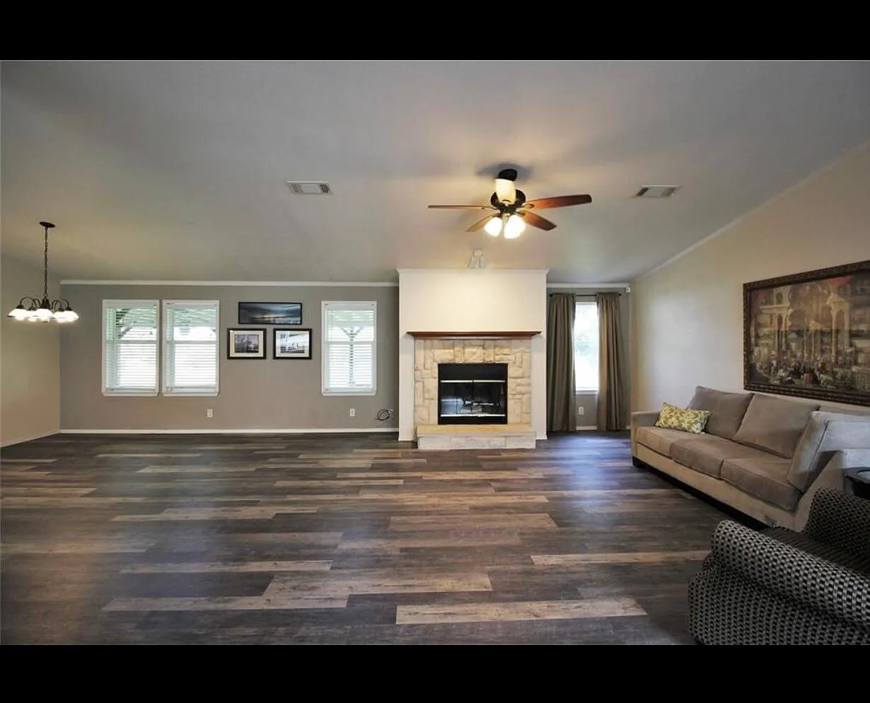 517 County Road 199 — Photo 3