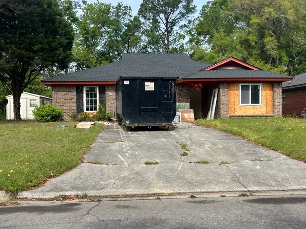 111 Marsh Bluff Dr, Savannah, GA 31404