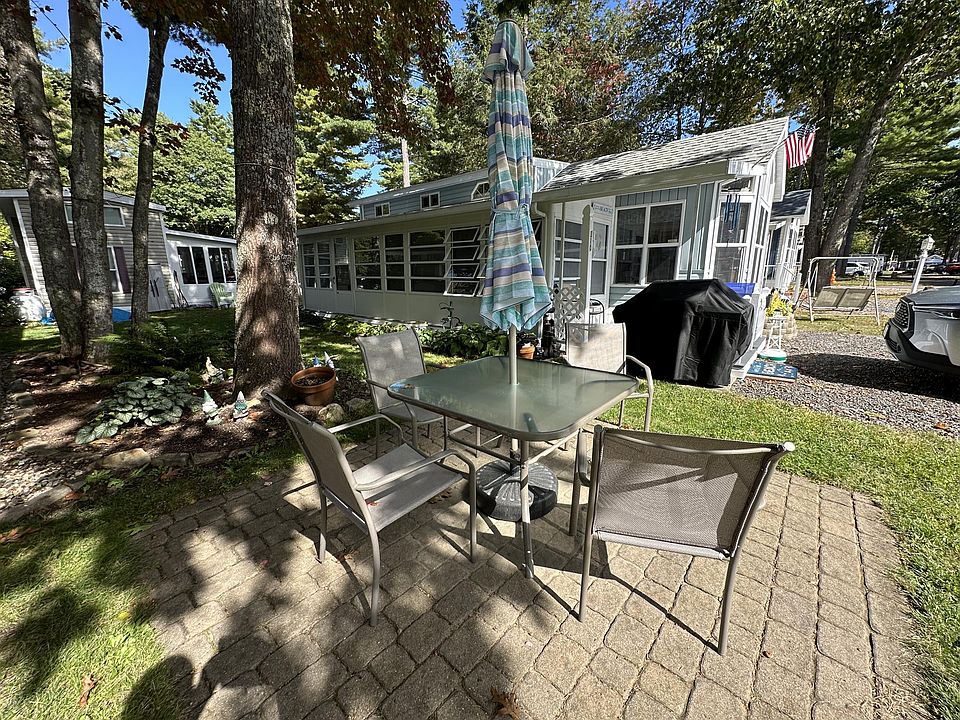 2nd image of 150 Chapel Road #310