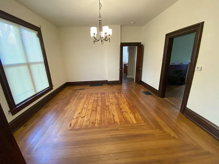 102 N Washington St — Photo 5
