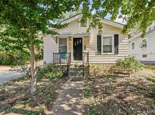 426 S Maple Ave, Saint Louis, MO 63119