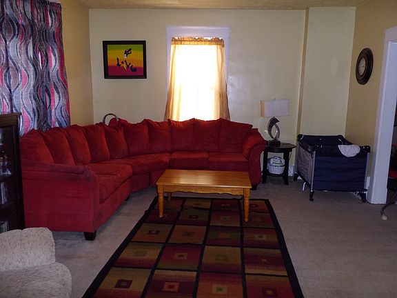 2nd image of 218 Franklin Ave