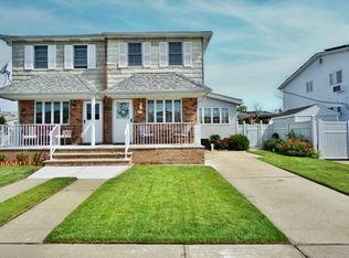 83 Berry Ave, Staten Island, NY 10312