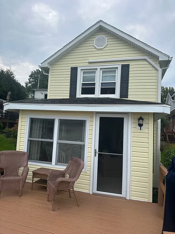 2 bed, 1.0 bath, 900 sqft, $1,500 — Photo 2