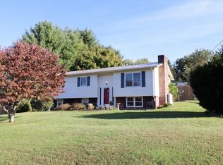 1387 Weaver Branch Rd, Piney Flats, TN 37686