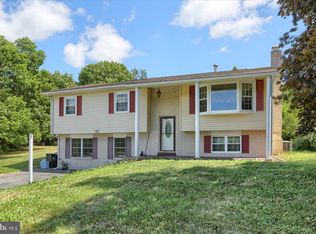 2351 Armstrong Valley Rd, Halifax, PA 17032