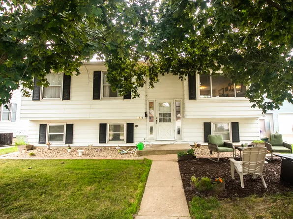 1920 W 1st St, Dixon, IL 61021