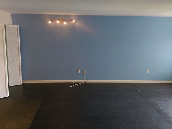 4th image of 829 Greenwood Ave APT 06T