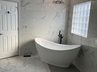 4311 Johnson Rd, Boonville, IN 47601