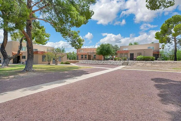 2 bed, 1.0 bath, $1,350 — Photo 1