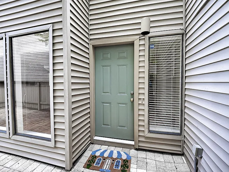 1344 Chardonnay Dr — Photo 3
