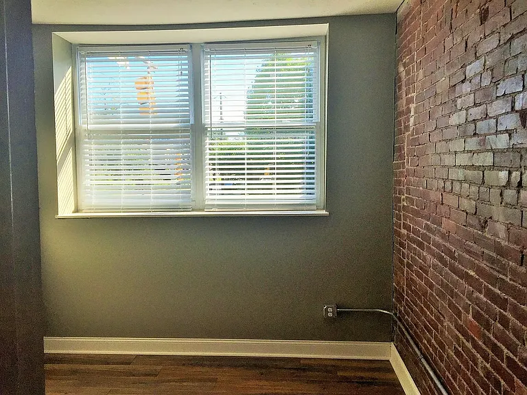5719 E Liberty Blvd — Photo 7