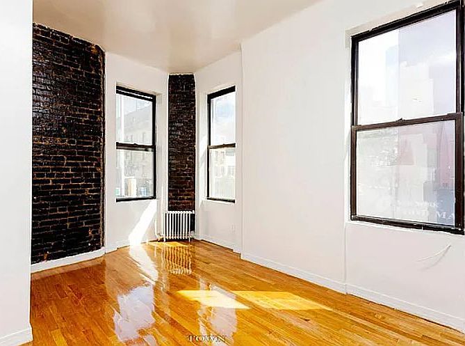 1st image of 401 W 47th St APT 3