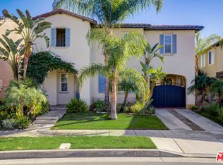 818 E Griffith St, Azusa, CA 91702