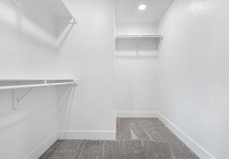 1605 S 23rd Pl — Photo 13