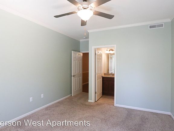 2nd image of 810 Wildwood Dr APT 516