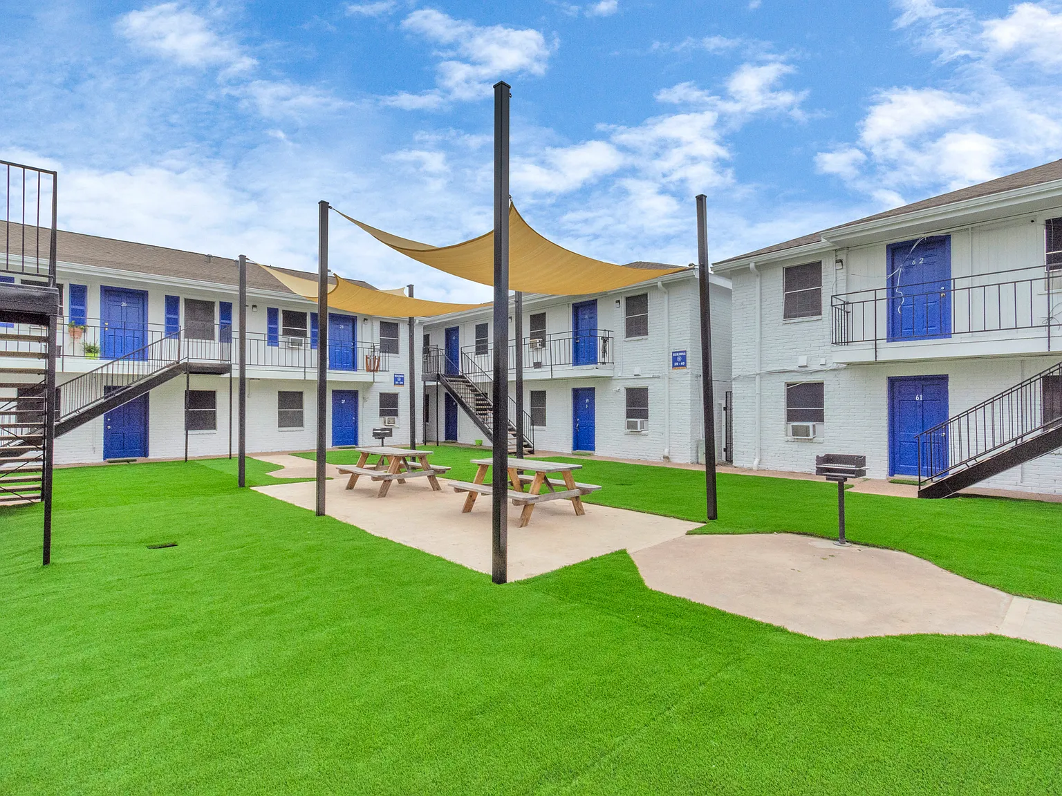 11211 S Post Oak Apartments — Photo 2