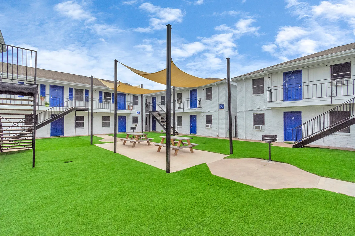 Building Photo - 11211 S Post Oak Apartments