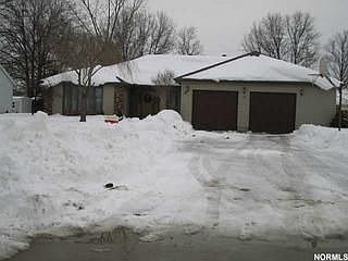 1st image of 724 Trails End Dr