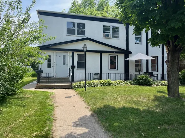 218 3rd Ave E #5, Shakopee, MN 55379