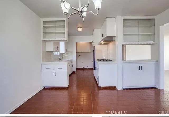 6 bed, 2903 sqft, $3,500 — Photo 2