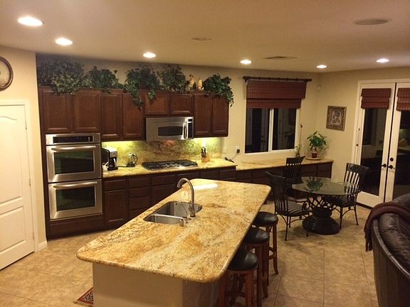 2nd image of 1019 Vista Pointe Blvd