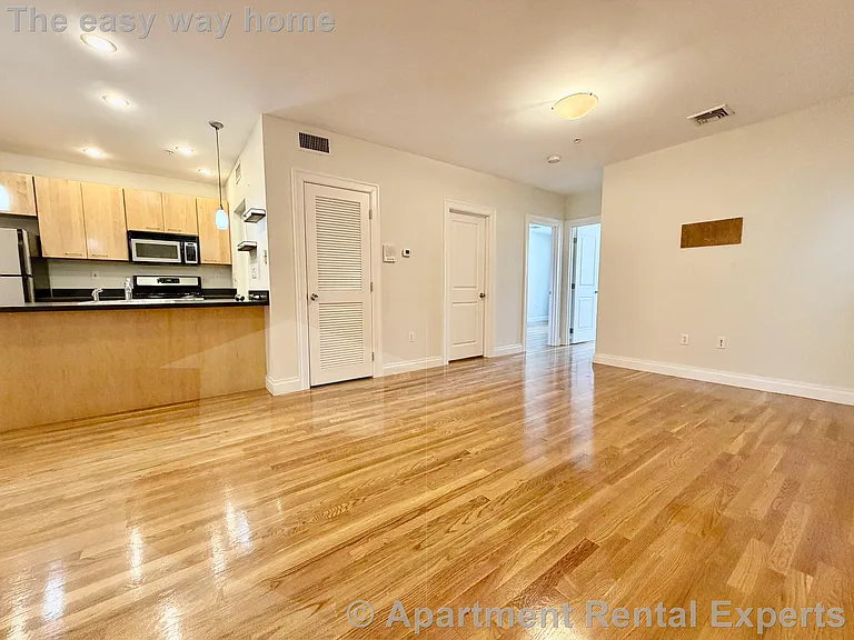 1130 Massachusetts Ave #2 — Photo 12