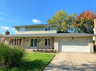 140 Parkhaven Dr, Amherst, NY 14228
