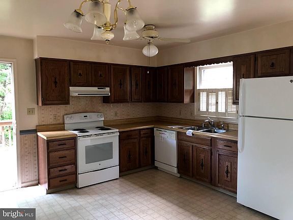 5th image of 2129 Minnear St