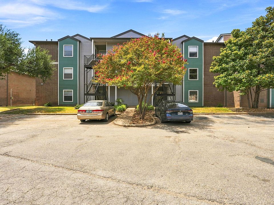 1st image of 12166 Metric Blvd Building 280-9