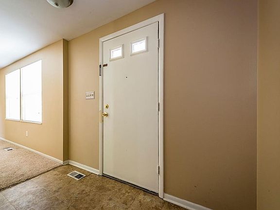 4th image of 7236 Robert Ulrich Ave