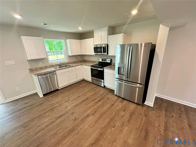 1144 Canterbury Ridge Rd — Photo 5