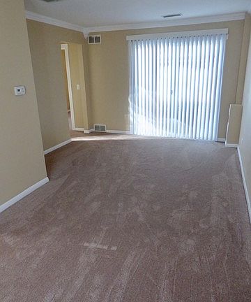 5th image of 3337 N Pontiac Ave