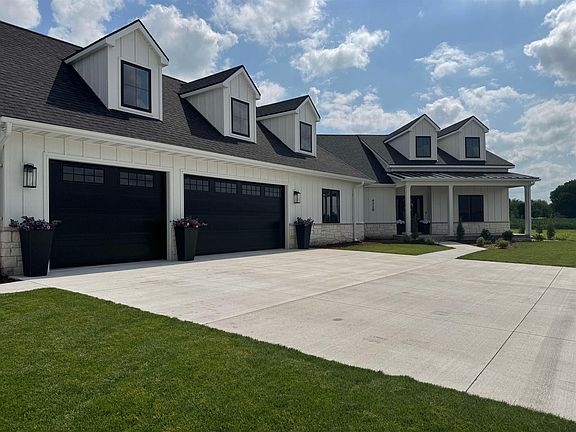 3rd image of 4310 Bretwood Circle