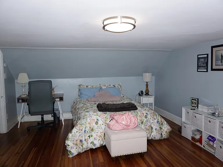 76 W Market St #1 — Photo 13