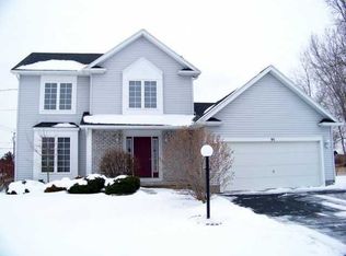 95 Karrat Dr, Rochester, NY 14622