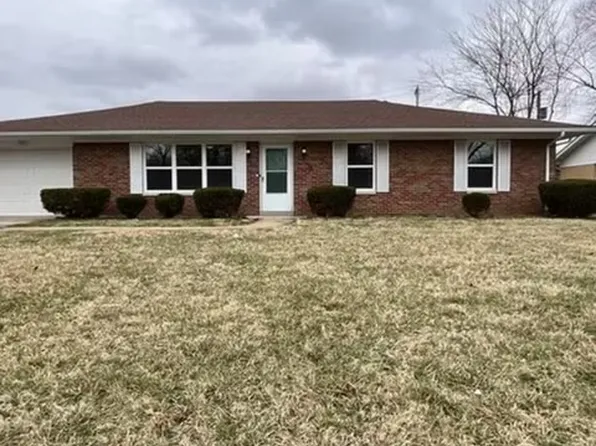 207 Meckfessel Dr, Fairview Heights, IL 62208