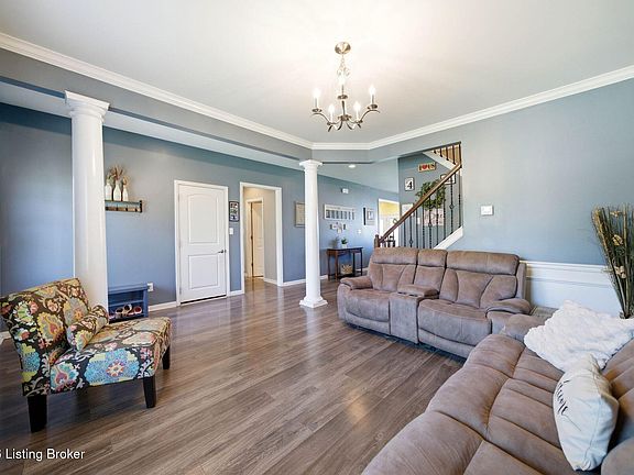 3rd image of 8908 Talon Ridge Dr